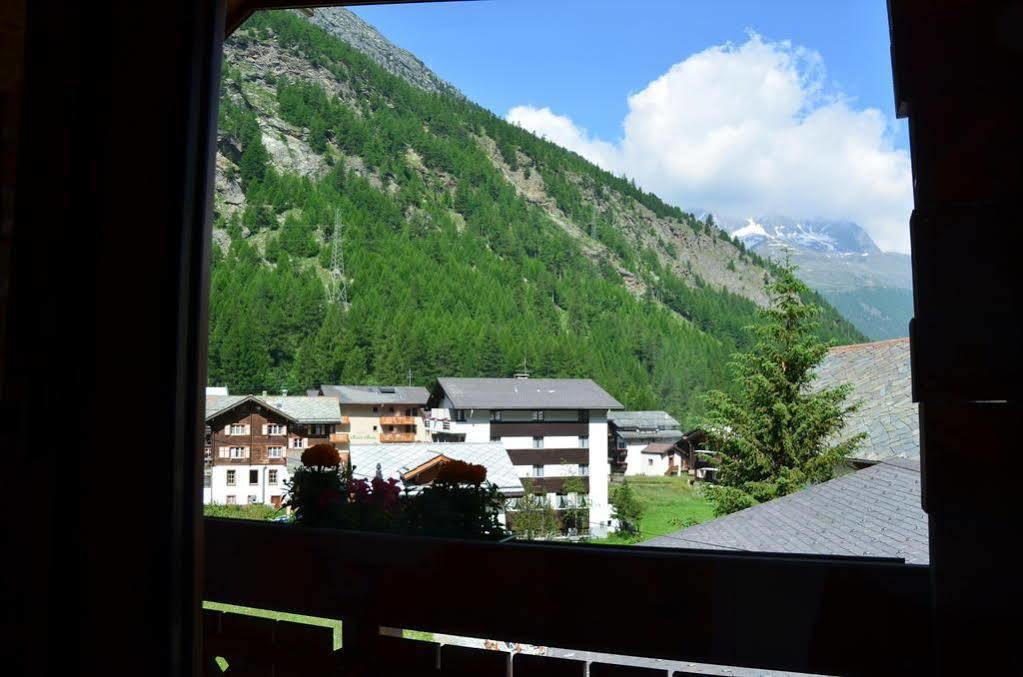 Haus Alpenperle Apartment Saas-Almagell ภายนอก รูปภาพ